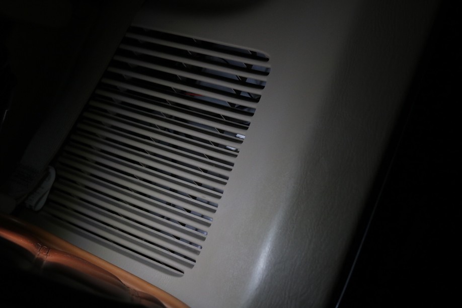 怪兽修车:修复一辆09款中东版丰田霸道,最终旧车变新车