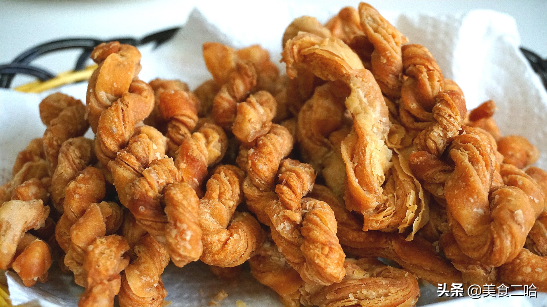 千层麻花酥六层,千层麻花炸出来特别吸油还不软