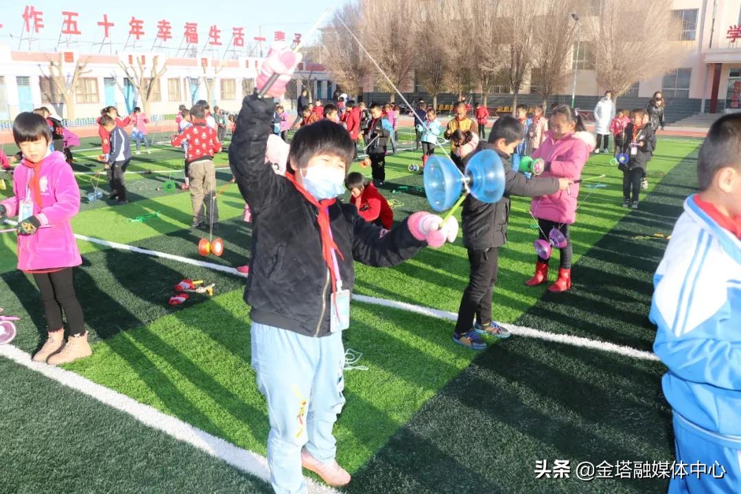 现在的课间操都这么潮了,各种奇葩的课间操