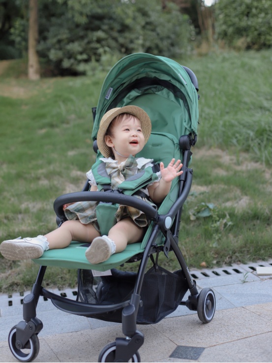 婴儿车十大品牌26款婴儿推车测评,怎么选择轻便婴儿车