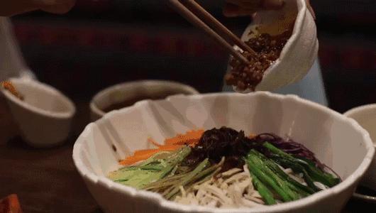 玉溪冲浪,玉溪映月潭温泉周边美食