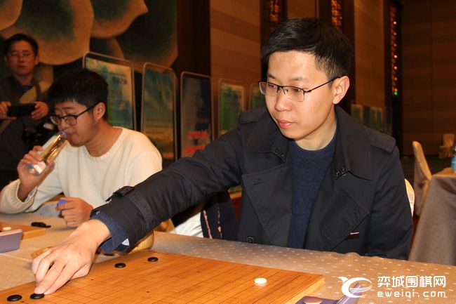 晚报杯赛程过半王琛匹马领先新民晚报暂列团体第一