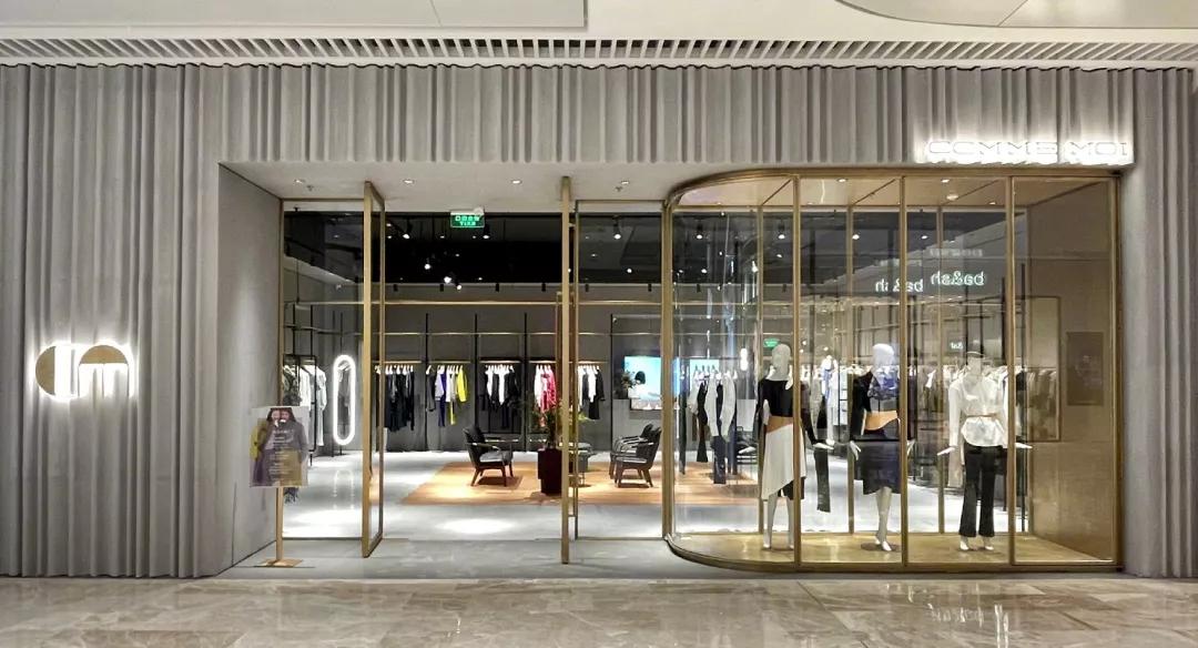 武汉恒隆广场奢侈品牌,武汉恒隆广场算顶级广场吗