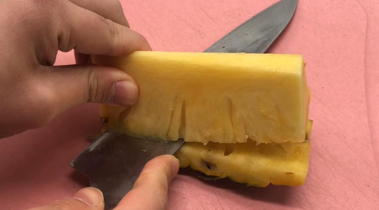 今天教你快速切水果,现在才知道菠萝可以这样切