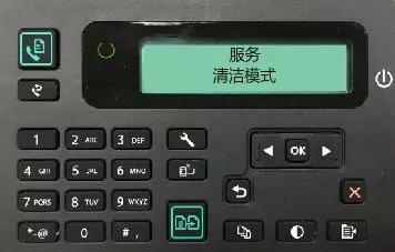 激光彩色打印有黑点,激光打印机打印出来有一道黑线