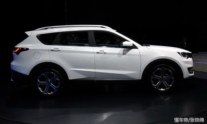 奇瑞有款车标是字母的是什么车,奇瑞车标长安车标对比