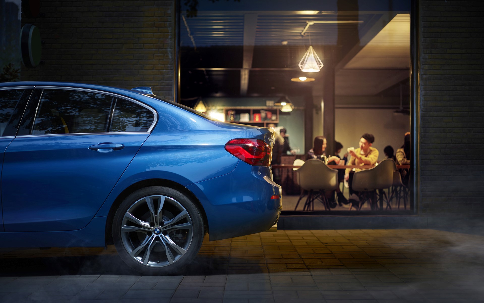 时尚又运动全新宝马1系海外实车,重塑潮流bmw1系三厢m运动版