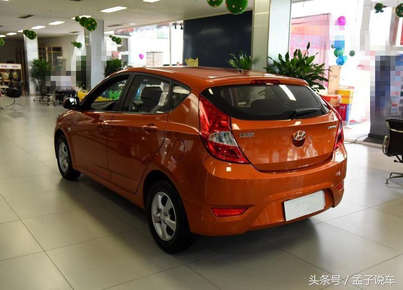 现代这款两厢车仅7.29万起售，搭1.6L发动机，百公里仅需6.4个油