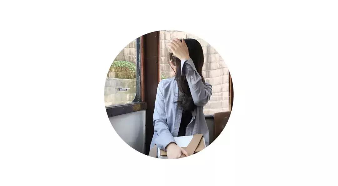 这10位女生的钱包里不仅有钱，更有你想不到的！