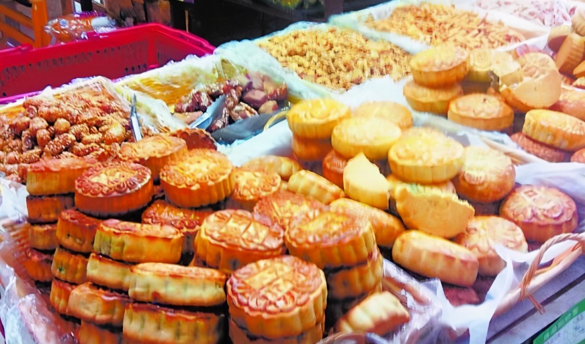 月饼没吃完怎么办五种方法巧利用,中秋节没卖完的月饼都去哪儿了