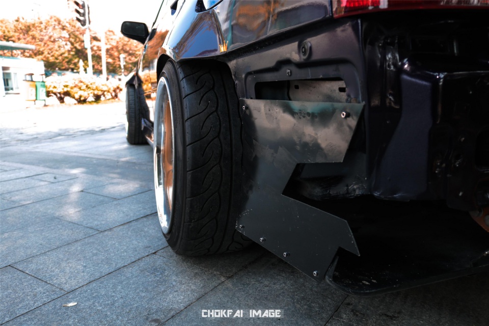 几几年的马自达323最好看,亲手打造超级车