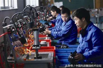 现在的年轻人不进工厂都去哪里了,年轻人不进工厂都去哪里