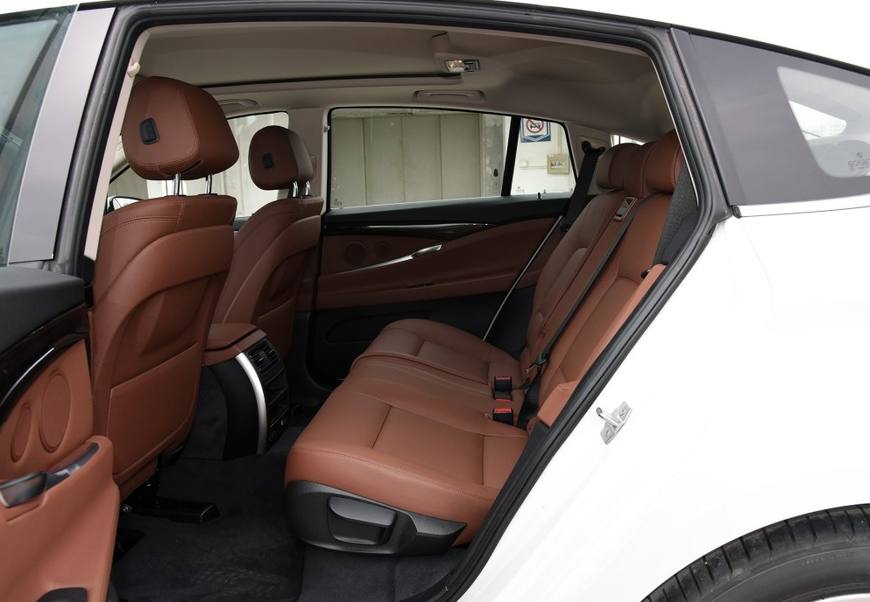 宝马5系gt最低价,宝马5系gt值不值得入手