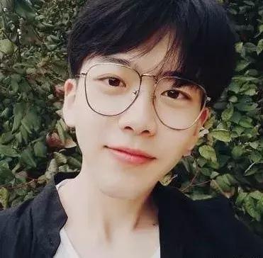 好看不贵的衣服学生推荐,好看不贵的学生用品