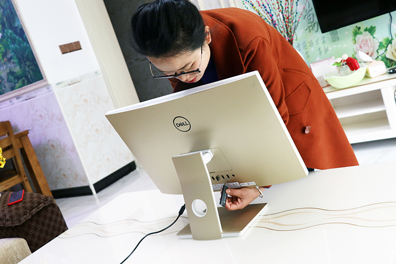 戴尔23.8显示器有4k的吗,戴尔23.8寸显示器尺寸