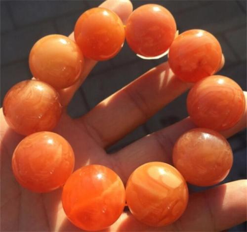 戴蜜蜡有什么禁忌解答,佩戴蜜蜡会发生什么