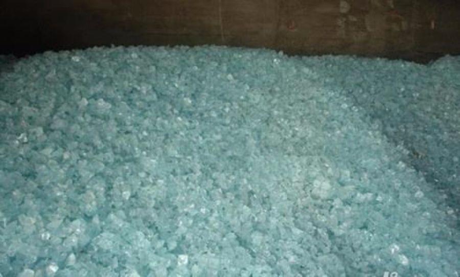 车子玻璃边缘发霉怎么处理,玻璃发霉用什么办法能清理掉