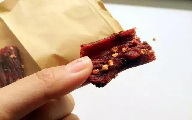 怎么辨别牦牛肉干真假,真假牦牛肉干怎么分辨