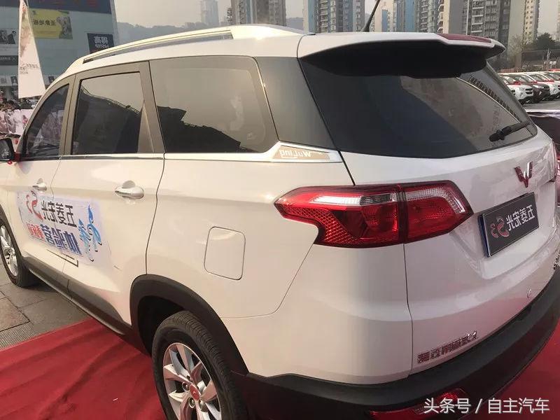 五菱宏光s3落地价格,五菱宏光S3驾驶体验