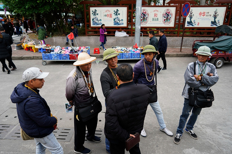 中越边境越南的露天集市,中越边界边贸集市