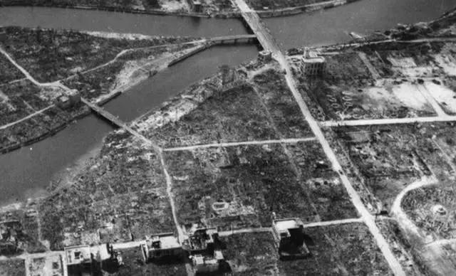 相信我，这一定是朋友圈里最珍贵的照片！