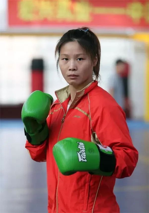 刘玲玲世界冠军,刘玲玲河北