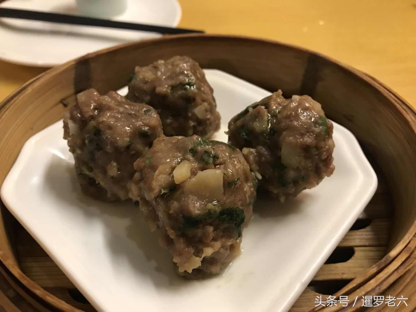 抛下睡懒觉的泰国媳妇，和朋友去吃“早茶”！虾饺、蛋挞真不错！