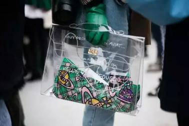 别看人家表面风光背地里也很风光,别看有人表面上风光