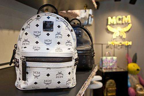 给免税店提的几点建议,去免税店只逛不买会很尴尬吗