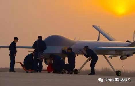 魔改遥控版59式坦克，过时五对负重轮也能轻松吊打M1A2和T14坦克