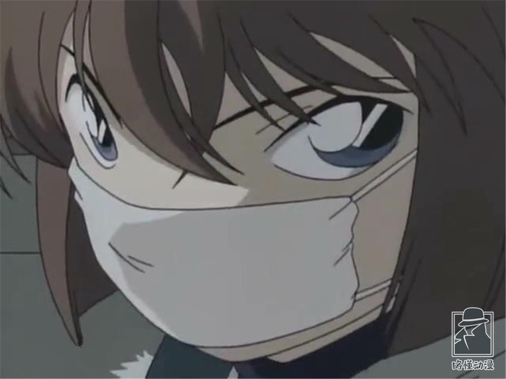 怪盗基德的道具是阿笠博士做的吗,阿笠博士给柯南发明的道具