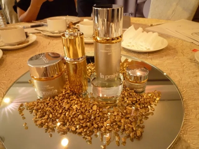 黄金精华哪个好,黄金双萃精华成分