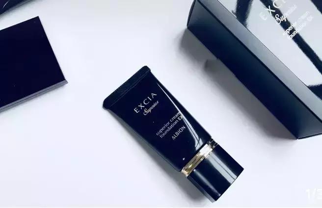 大油皮选择什么样平价粉底液,选粉底选比自己白的还是自然的