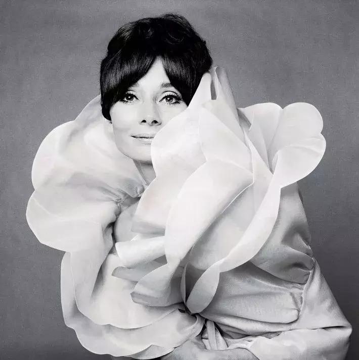 赫本和纪梵希，有一种友情超越爱情