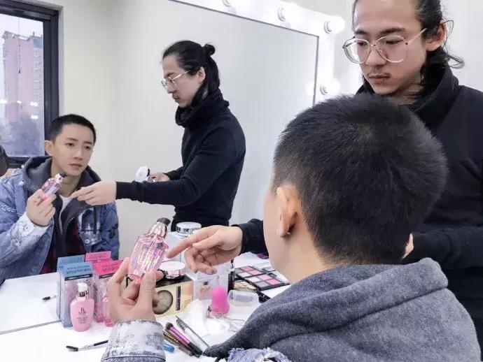 爱敬气垫小兔子限量款,爱敬限量款气垫直播