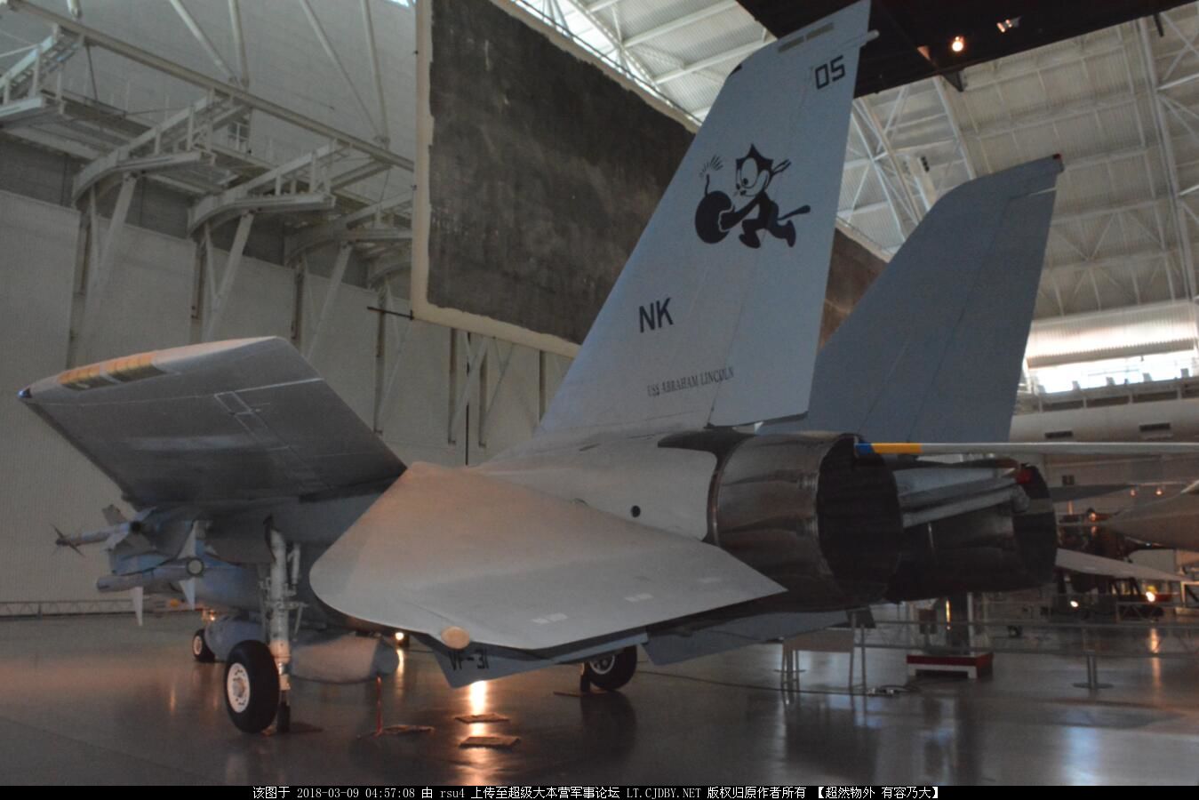 美国舰载机起飞和降落,美国舰载机有什么作战实力