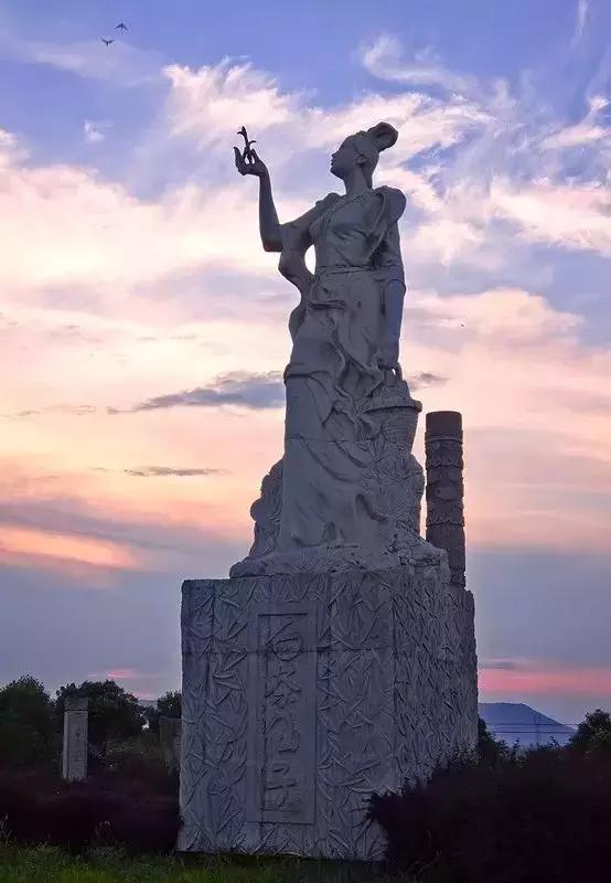 给你一个爱上电影的理由,给你一个爱上丽江的理由