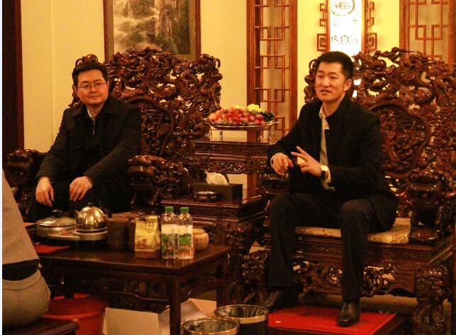 董事长王伟、总裁杨永恒与长春市常务副市长一行洽谈投资事宜