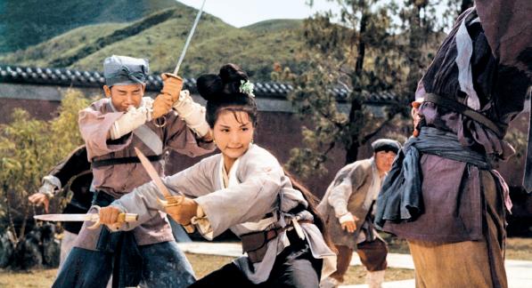 比起港片里这些“打女”，古墓丽影弱爆，选出你最喜欢的“侠女”