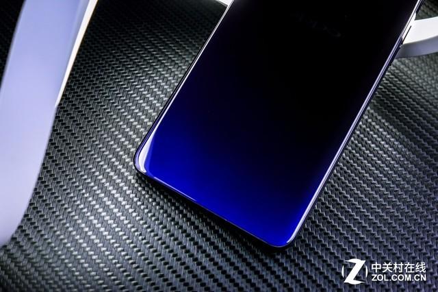 2020年再看oppor15怎么样,oppor15梦镜版与标准版测评