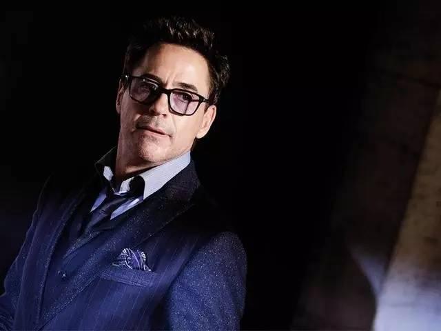 漫威钢铁侠和唐尼,漫威钢铁侠小罗伯特唐尼签名照