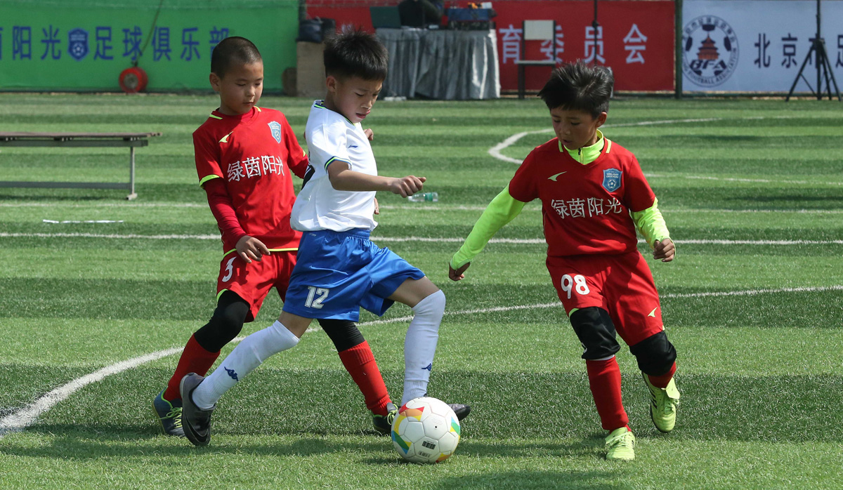 中国城市少儿足球联赛广州站揭幕,第五届中国城市少儿足球联赛开赛