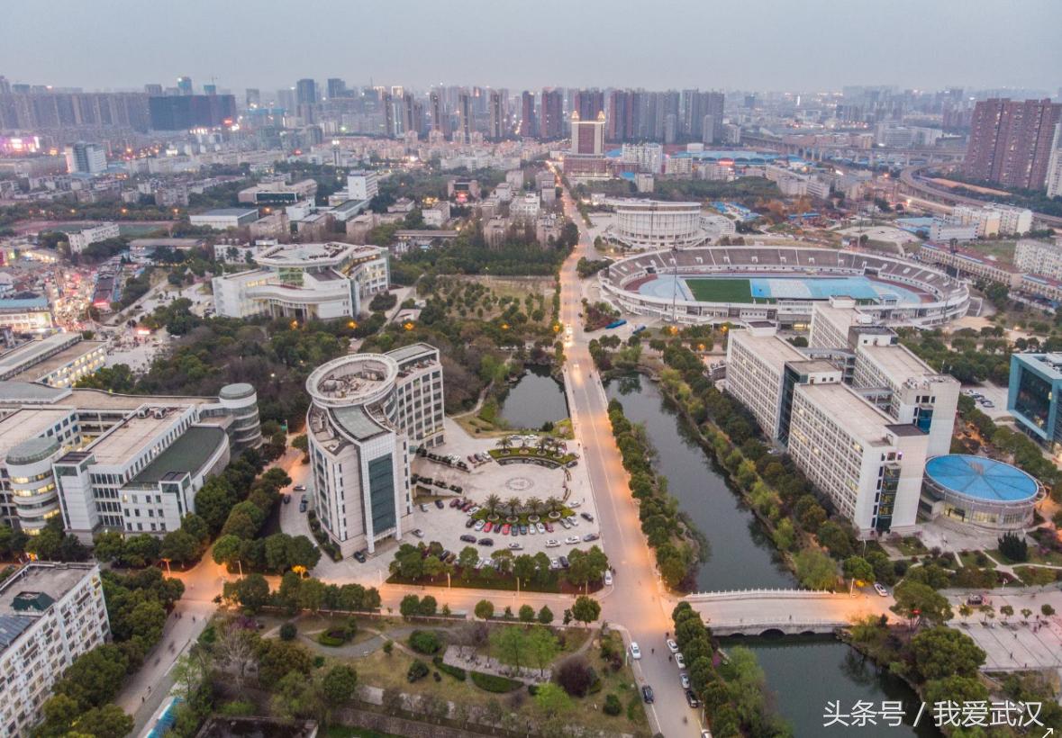 武汉地理经典影像大展路线,武汉卓尔主场航拍