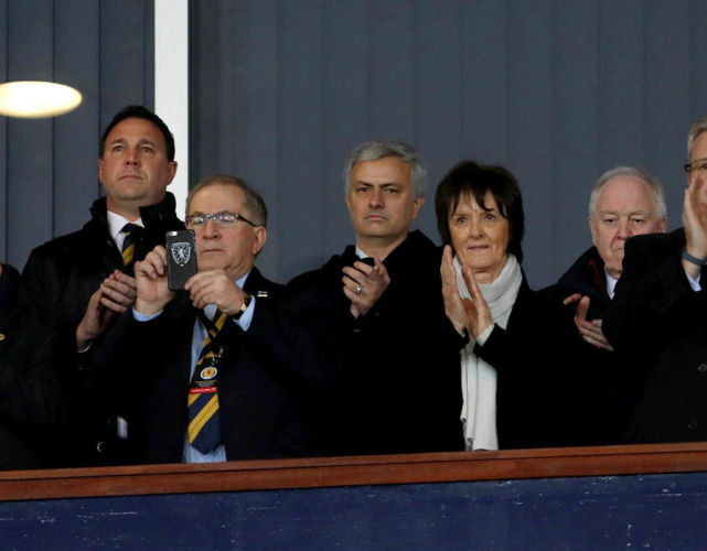 穆帅引援最新进展,穆帅引援曼联完整视频