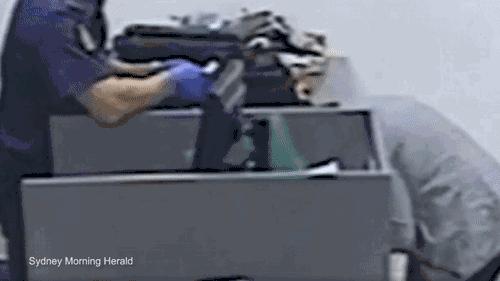 有批中国女孩在海外排队等待死刑……