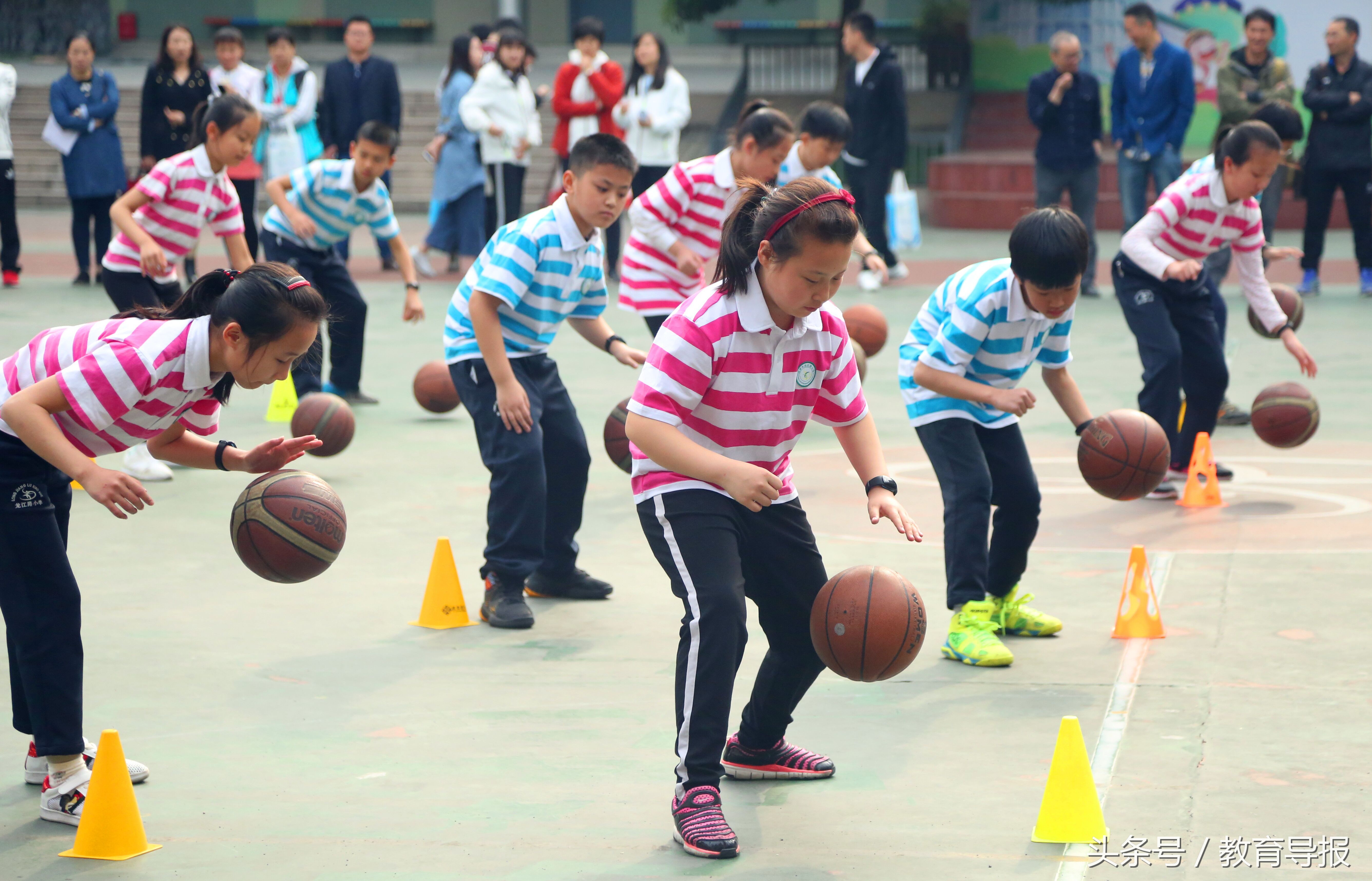 担心学生运动负荷过量？成都市龙江路小学体育课让学生佩戴了这个