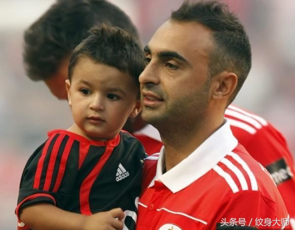 许多足球员身上都有纹身，为什么C罗身上一个都没有？