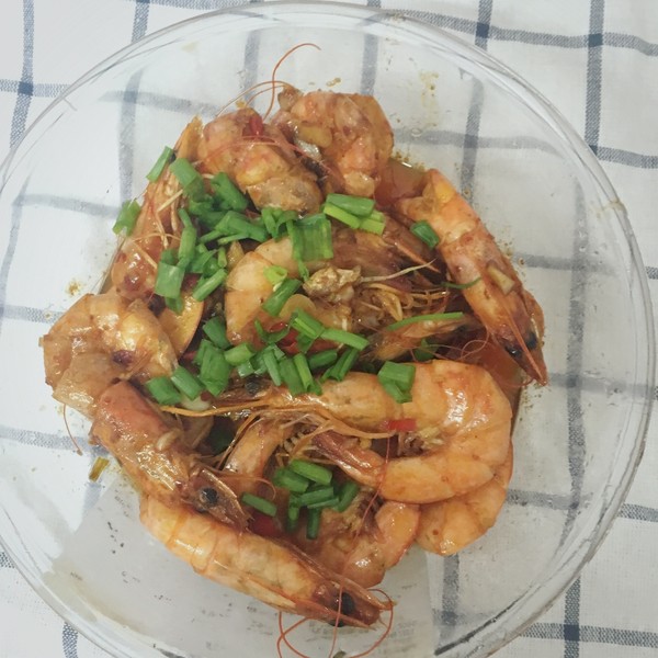 往虾里面加这个,挑食的孩子一下子吃了两碗米饭,一出锅就抢光