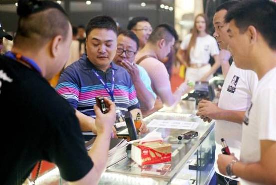 这几个城市抽*子烟电**的人最多，快看是你那里吗