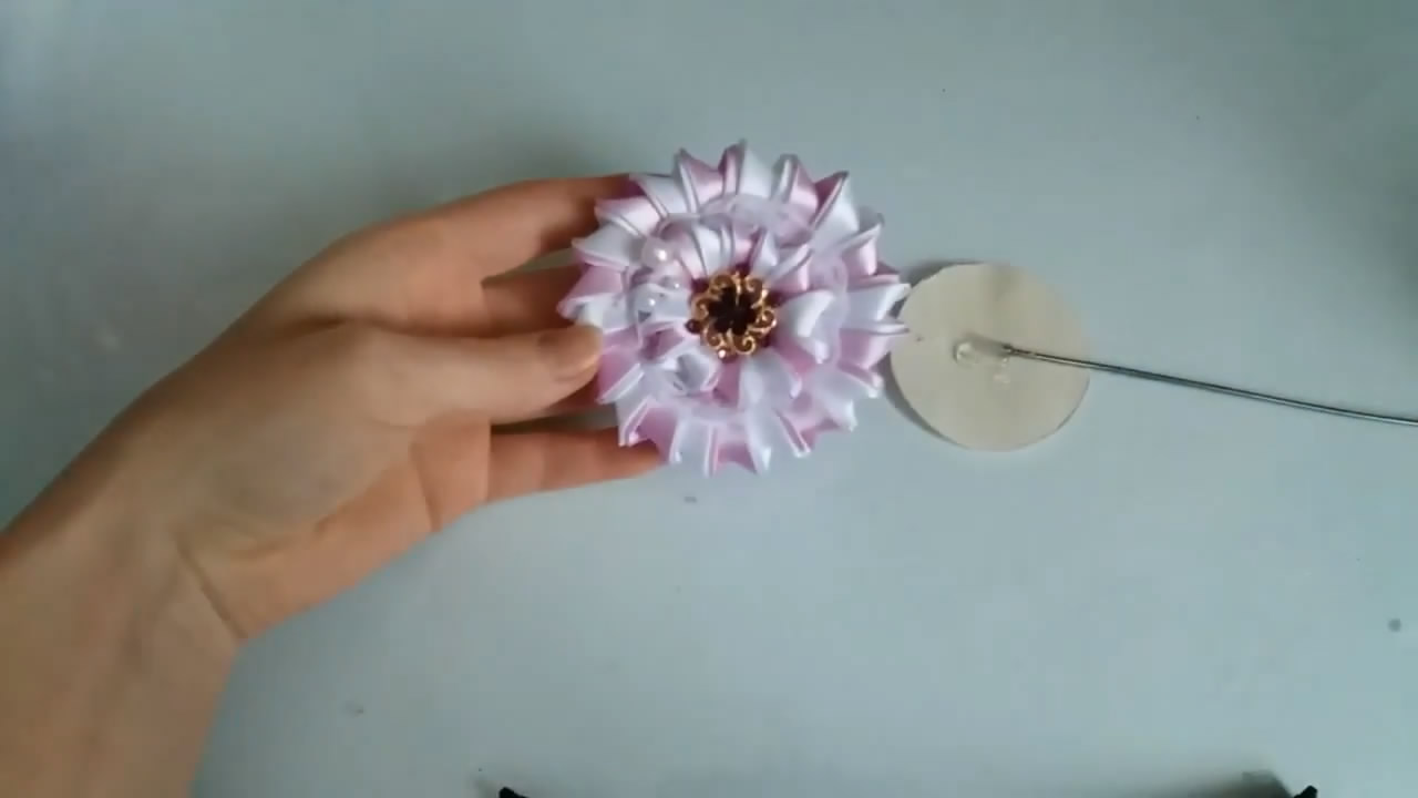 丝带发卡制作diy新年,手工丝带发卡制作教程蝴蝶结